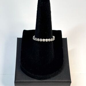 18k white gold-plated partial eternity band ring